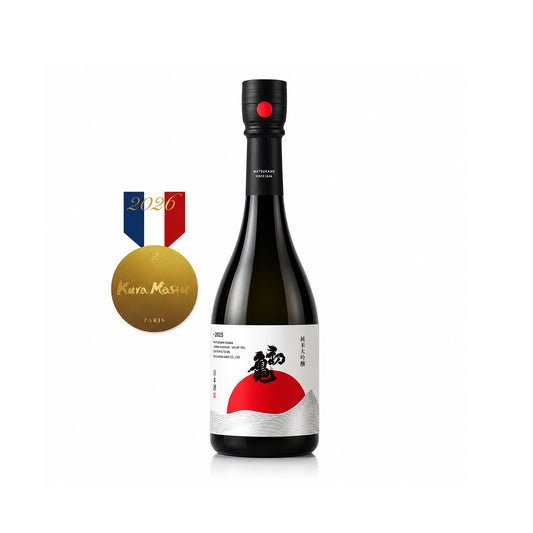 Hatsukame Junmai Daiginjo Tojo Aiyama Tajiri Farm with the winning 2026 kura master gold mental
