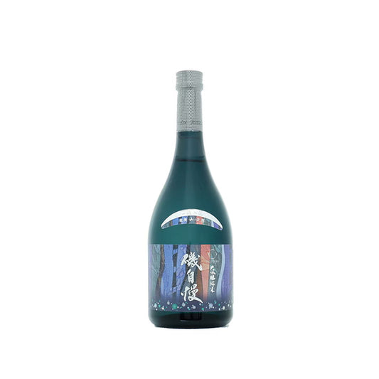 Front view of Isojiman Junmai Daiginjo Emerald - Premium Special A Yamada Nishiki sake at Sakeya.sg