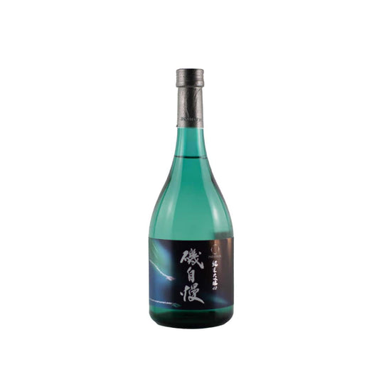 Front view of Isojiman Junmai Daiginjo Spring Breeze 42 - Seasonal premium Shizuoka sake at Sakeya.sg