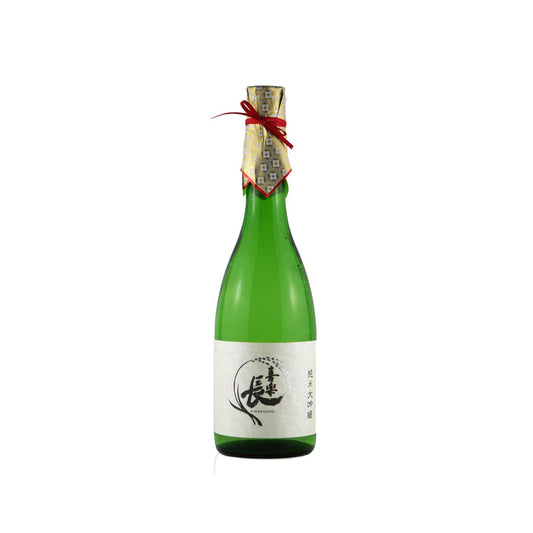 Front view of Kirakucho Junmai Daiginjo bottle featuring the classic label with bold Japanese kanji characters and a clean, traditional aesthetic