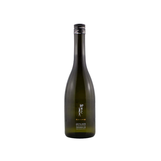 Front view of Yukinobijin Junmai Daiginjo bottle featuring the elegant "Snow Beauty" branding and minimalist Akita brewery label.